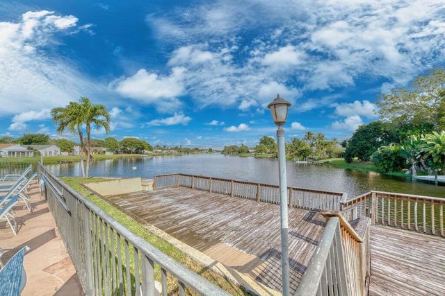 905 NW 22nd Avenue, Delray Beach, FL 33445