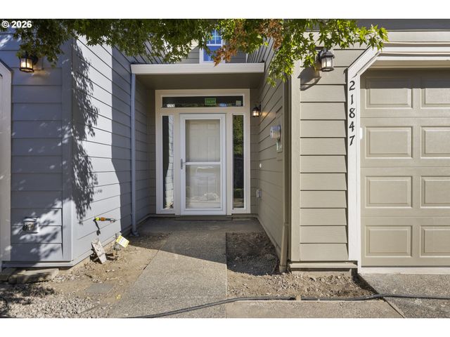 21847 Ne HEARTWOOD Cir, Fairview, OR 97024