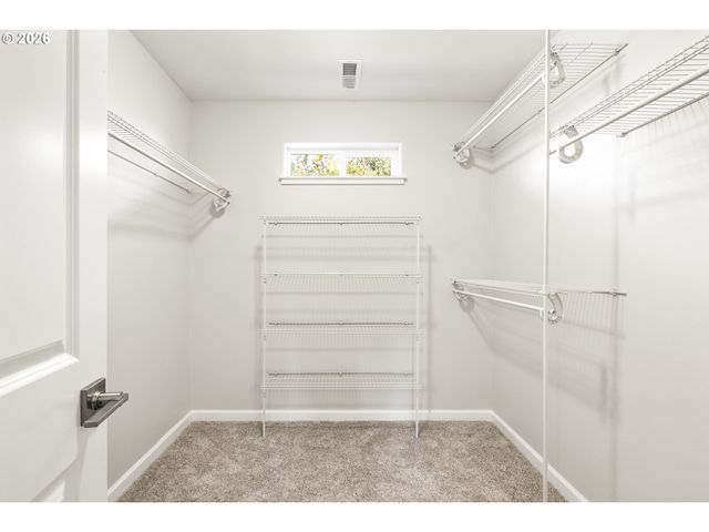 21847 Ne HEARTWOOD Cir, Fairview, OR 97024