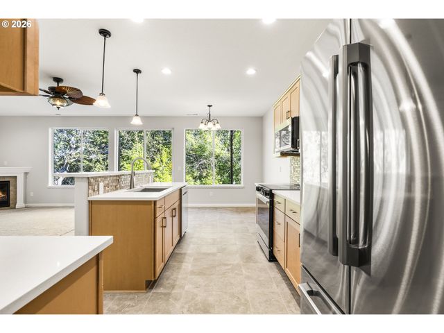 21847 Ne HEARTWOOD Cir, Fairview, OR 97024