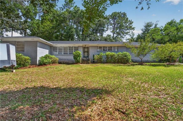 5851 Overlook Road, Mobile, AL 36618