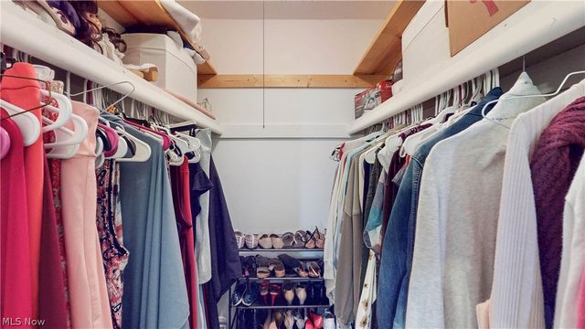 2736 Pease Drive 215N, Rocky River, OH 44116