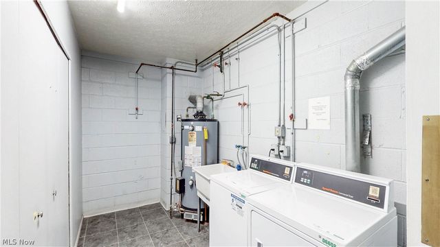 2736 Pease Drive 215N, Rocky River, OH 44116