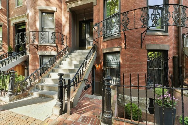 77 Waltham St 2, Boston, MA 02118
