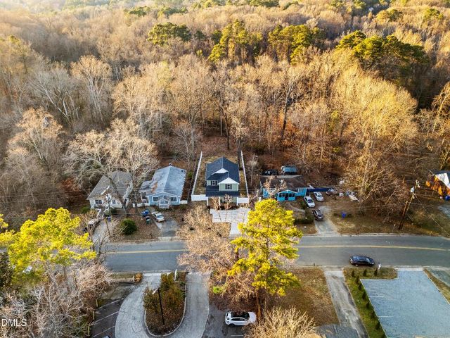 2810 Beechwood Drive, Durham, NC 27707