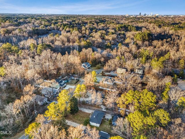 2810 Beechwood Drive, Durham, NC 27707