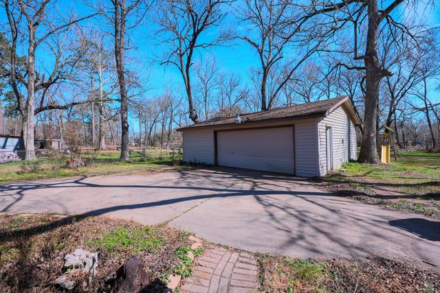 20427 Lakeside Drive, Porter, TX 77365