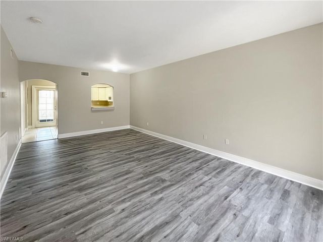 4172 Castilla CIR 105, Fort Myers, FL 33916