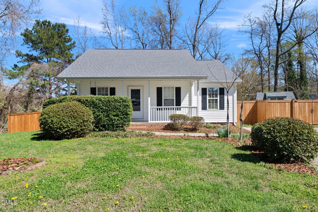 906 Calumet Drive, Durham, NC 27704