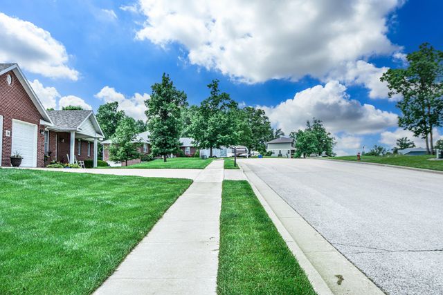 3407 CODY DR, Jefferson City, MO 65109