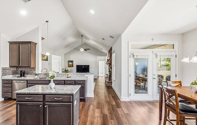 100 Ridgefield Lane, Greer, SC 29651