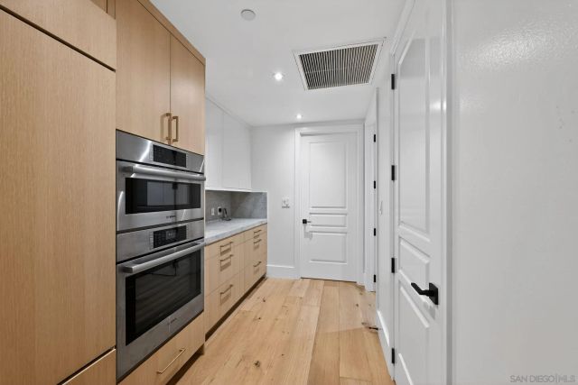 1040 Genter Street 203, La Jolla, CA 92037