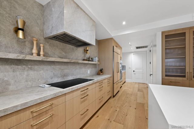 1040 Genter Street 203, La Jolla, CA 92037