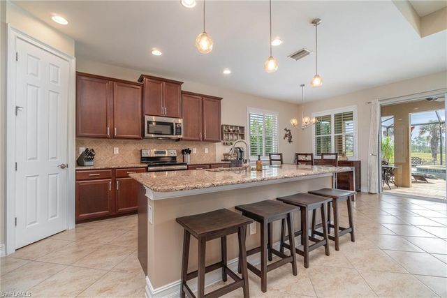 3200 Magnolia Landing LN, North Fort Myers, FL 33917