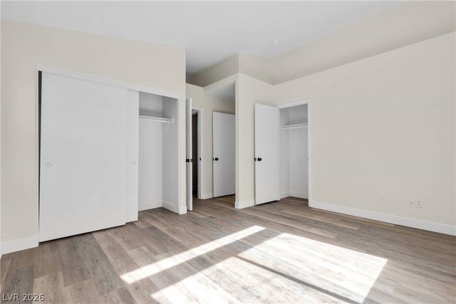 7257 Golden Star Avenue, Las Vegas, NV 89130