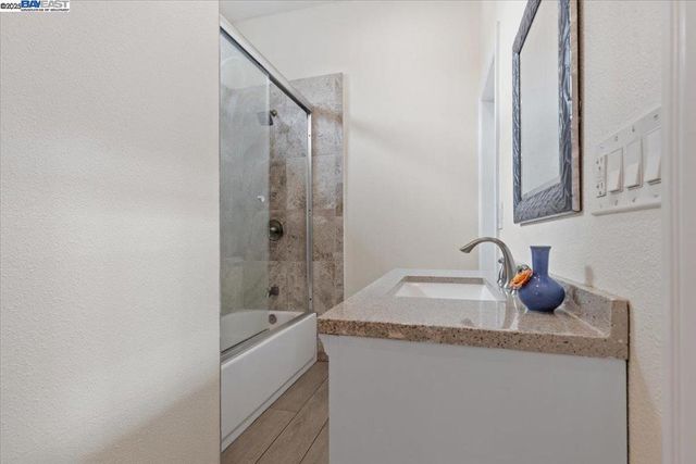 2712 Oharte Rd, San Pablo, CA 94806