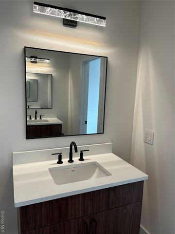 9 Alice, Beacon, NY 12508