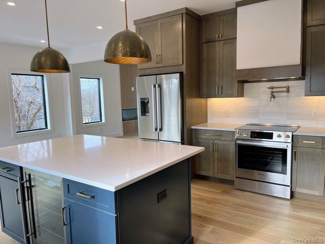 9 Alice, Beacon, NY 12508