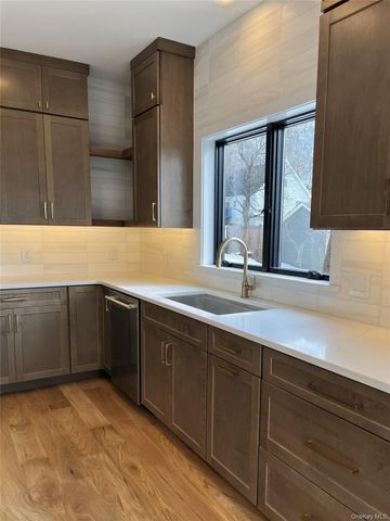 9 Alice, Beacon, NY 12508