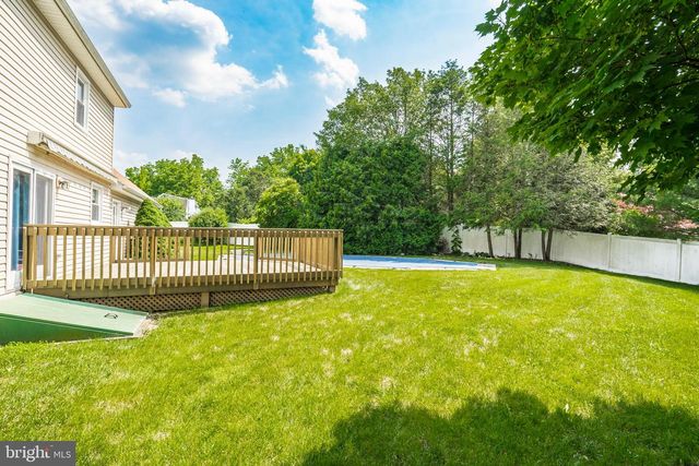 330 N LIBERTY ST, Coopersburg, PA 18036
