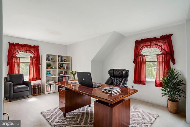 330 N LIBERTY ST, Coopersburg, PA 18036