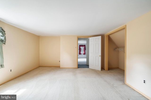 330 N LIBERTY ST, Coopersburg, PA 18036