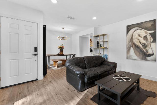 1552 Virginia Ave, West Sacramento, CA 95691