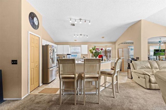19310 GARDEN QUILT CIRCLE, Lutz, FL 33558