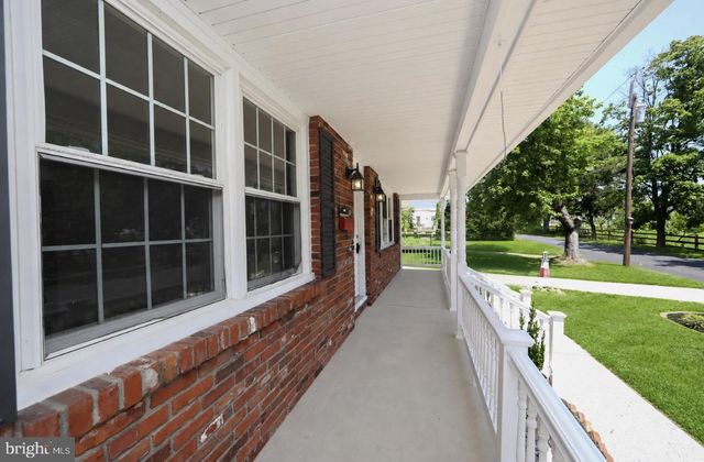 4 MCCLAIN AVE, Medford, NJ 08055