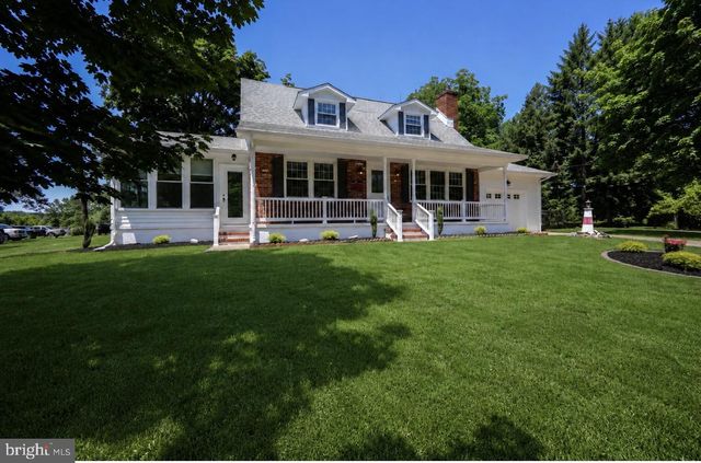 4 MCCLAIN AVE, Medford, NJ 08055