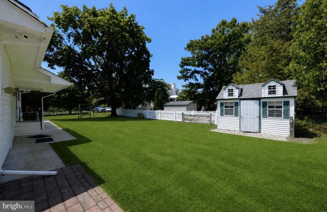 4 MCCLAIN AVE, Medford, NJ 08055