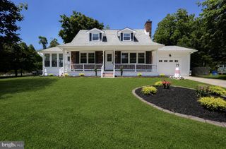 4 MCCLAIN AVE, Medford, NJ 08055