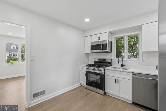 2620 MATTHEWS DR, Parkville, MD 21234