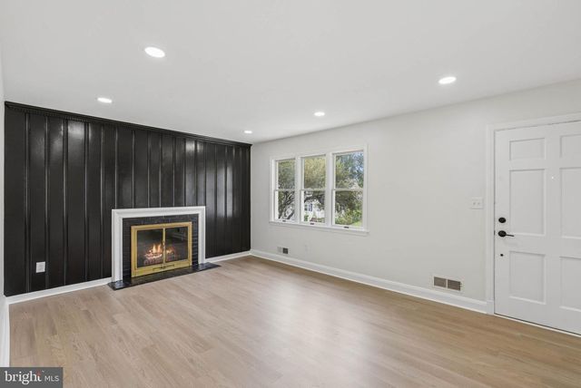 2620 MATTHEWS DR, Parkville, MD 21234