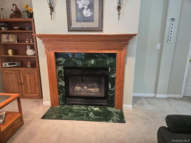 1407 Middle Road 265, Calverton, NY 11933