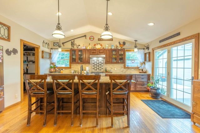 N1682 Washington AVENUE, Lake Geneva, WI 53147