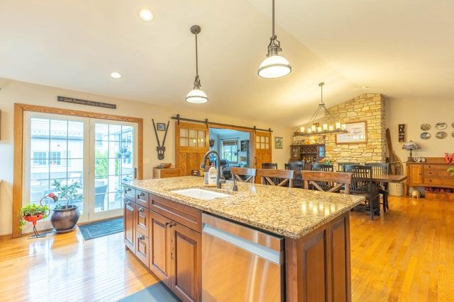 N1682 Washington AVENUE, Lake Geneva, WI 53147