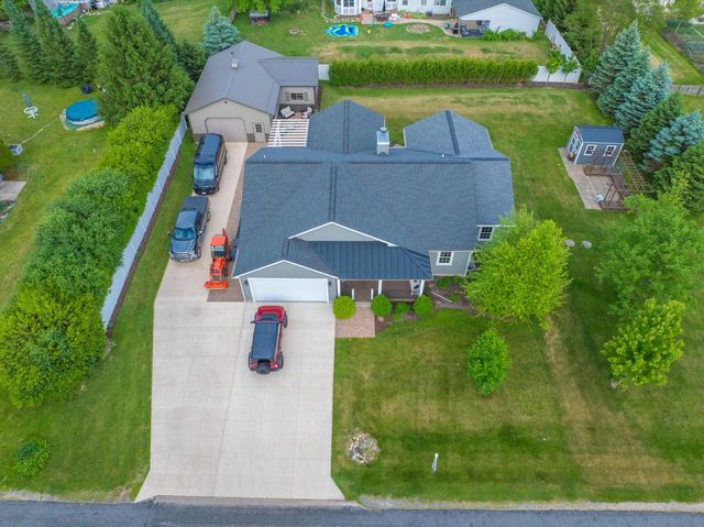 N1682 Washington AVENUE, Lake Geneva, WI 53147
