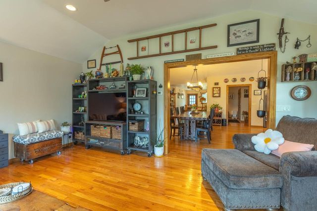 N1682 Washington AVENUE, Lake Geneva, WI 53147