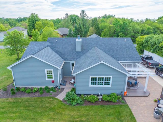 N1682 Washington AVENUE, Lake Geneva, WI 53147
