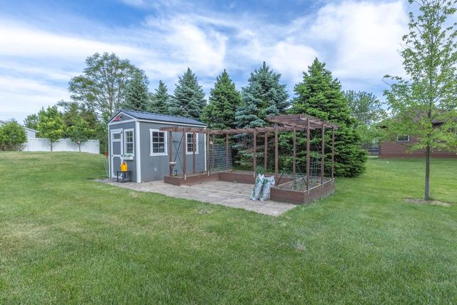 N1682 Washington AVENUE, Lake Geneva, WI 53147