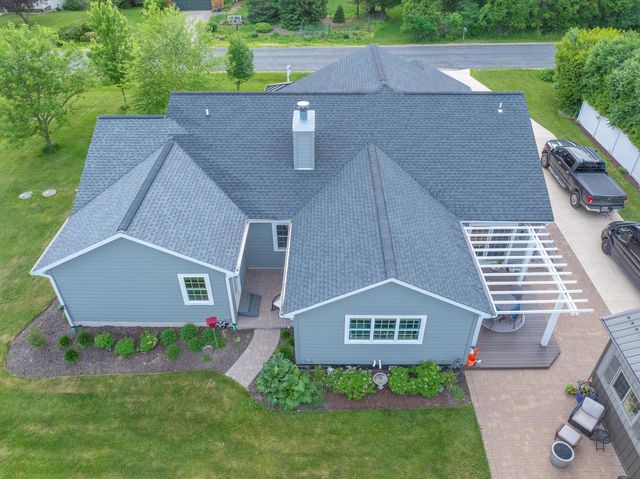 N1682 Washington AVENUE, Lake Geneva, WI 53147