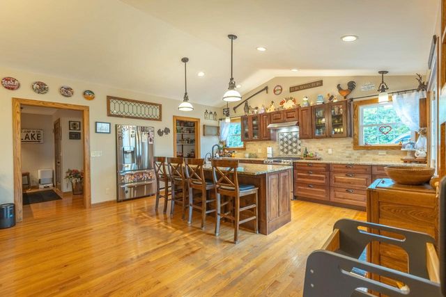 N1682 Washington AVENUE, Lake Geneva, WI 53147