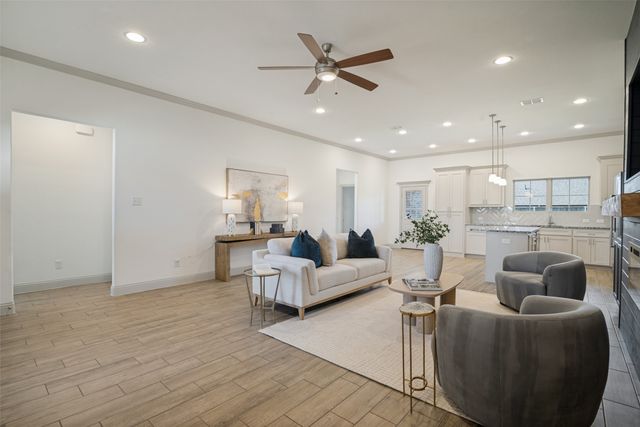 352 Cyprus Grove Drive, Lavon, TX 75166