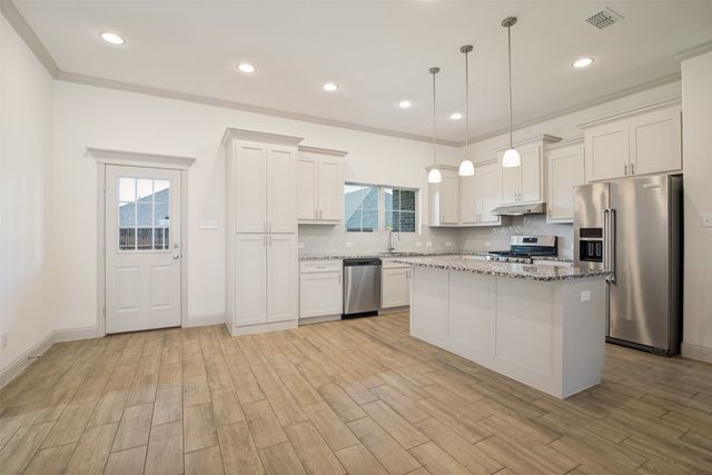 352 Cyprus Grove Drive, Lavon, TX 75166