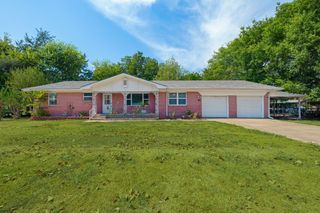87 Micajah Davis Lane, Denison, TX 75020