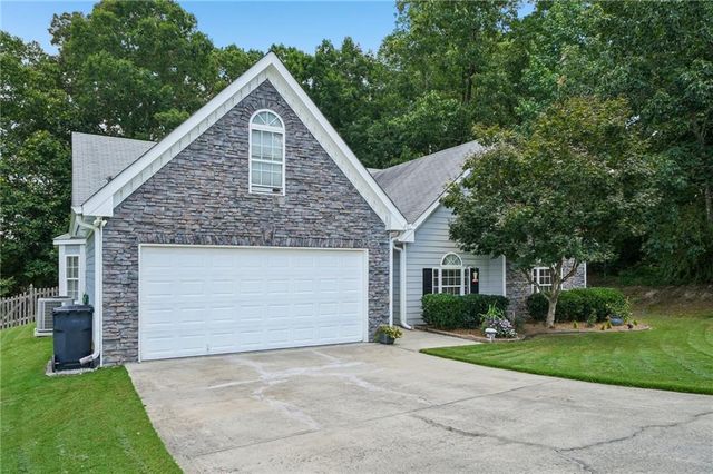 1602 Cagle Court, Lawrenceville, GA 30045