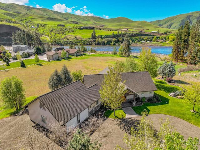 113 Deford Rd, White Bird, ID 83554