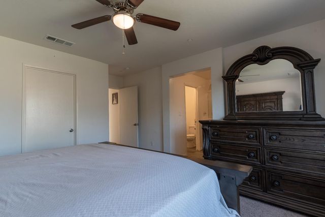 1853 S Kerckhoff Way, Hanford, CA 93230