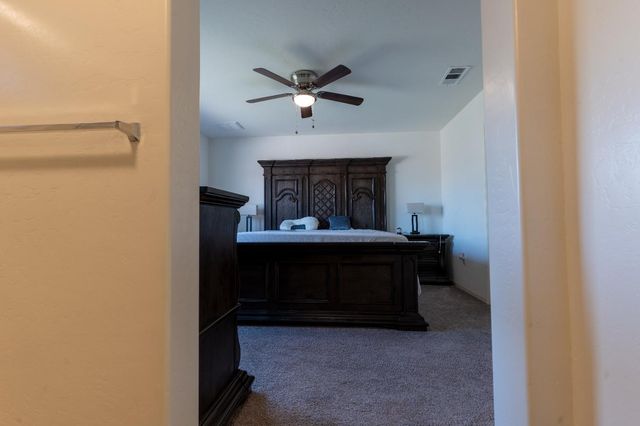 1853 S Kerckhoff Way, Hanford, CA 93230